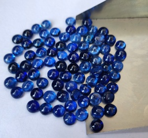 Cabochon en Kyanite Naturelle Rond de 3mm à Dos Plat Excellente Qualité-Cyanite Libre de Qualité Supérieure - Product Image 1