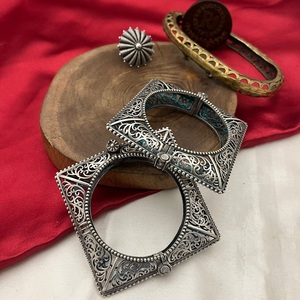 Antique Oxidized Silver Square <b>Bangles</b> <b>Set</b> Design for Women for Wedding Party Ethnic Traditional and Reception Collection - Product Image 1