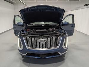 Oferta CLEAN: Cadillac Escalade ESV Platinum Luxury 2026, SUV Usado Automático con Tracción en las Cuatro Ruedas - Product Image 3