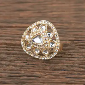 Mayorista De Anillo De Dedo Ajustable Indo Western Chapado En Oro Con Aspecto Clásico 110001 Para Mujer - Product Image 1