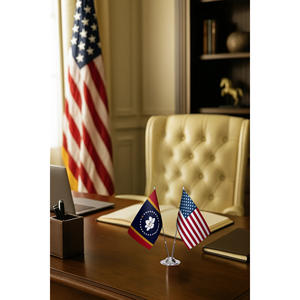 Ensemble de drapeaux de bureau pour le Mississippi et les États-Unis avec technique d'impression numérique et mât en aluminium - Product Image 3