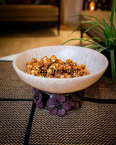 Tazón de resina decorativo para detalles contemporáneos del hogar y estilo de estante de Tradebyd - Product Image 6