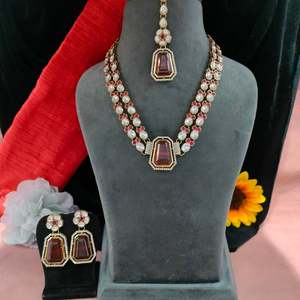 Premium Kundan Stone Long Necklace <b>Set</b> With Maang Tikka Environment Friendly Non Precious Metals Comfortable And Lightweight - Product Image 4