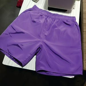 Nuevos Shorts Deportivos para Hombre, Tejido Sin Costuras, Nailon Ligero, Transpirable, Shorts de Gimnasio, Color Sólido, Logotipo Personalizado, Shorts Activos - Product Image 3