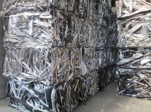 Lámina de Aluminio Reciclado a Granel de Alta Calidad con 99% de Contenido de Al para Reciclaje - Product Image 2