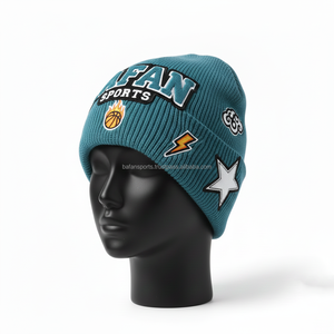 Gorro de Invierno de Punto Acrílico GSM para Mujer, Suave y Cómodo, Color Verde Azulado, con Logotipo Bordado Personalizado, Estilo Deportivo, Jacquard - Product Image 4