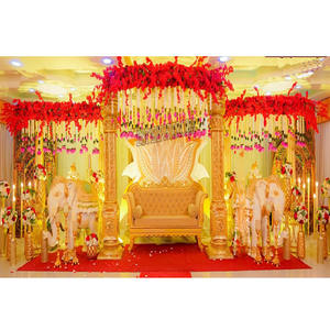 Escenario de Boda con Temática Dorada Tradicional, Estilo Real, para Recepción de Boda, Toque Dorado, para Compromiso - Product Image 1