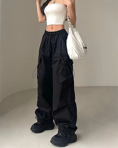 Nuevos y elegantes pantalones ligeros para mujer, pantalones Cargo de secado rápido de calidad Premium, diseño personalizado para mujer, Jogger Cargo con múltiples bolsillos - Product Image 3