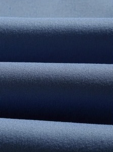 Ensemble survêtement unisexe vintage 2025 en polyester/coton respirant, comprenant un sweat à capuche court et un pantalon de survêtement évasé, avec impression en relief personnalisée - Product Image 3