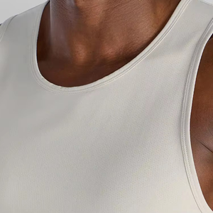 Ensemble de gym sans manches pour hommes débardeur et jogging à séchage rapide combinaison d'entraînement légère vêtements de sport de fitness services OEM et ODM - Product Image 3