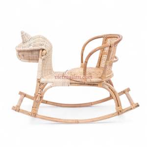 Jouet à bascule pour bébé en rotin tissé à la main en gros pour le jeu et la décoration en intérieur en provenance du Vietnam - Product Image 6