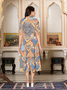 Robe à volants en polyester à imprimé multi-animaux pour femmes avec manches courtes et col mandarin conçue en tissu léger - Product Image 6