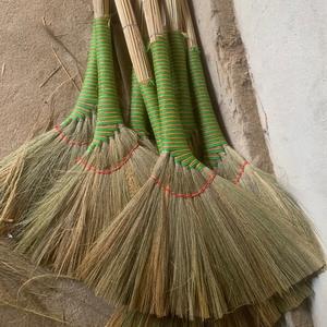 Balai en herbe vietnamien traditionnel, imperméable et écologique, doux, sans poussière, qualité supérieure pour le nettoyage de la maison - Product Image 5