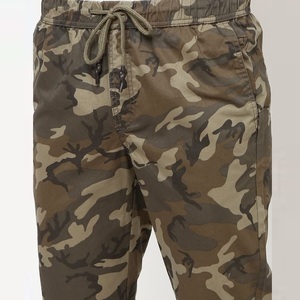 กางเกงจ็อกเกอร์ลำลองผู้ชายทรงหนา เอวสูง ปิดด้วยเชือกผูก ระบายอากาศ แห้งเร็ว ผลิตจากโพลีเอสเตอร์ผสม เหมาะสำหรับฤดูใบไม้ร่วง ผลิตในบังกลาเทศ - Product Image 3