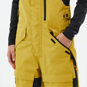 Pantalones con pechera de esquí para mujer de marca personalizada con Tirantes ajustables Costuras duraderas y material impermeable - Product Image 4