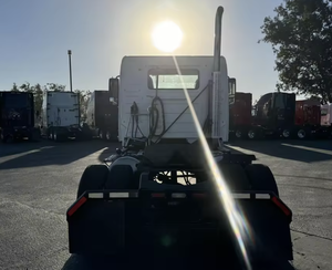 Meilleur!! Tracteur routier diesel poids lourd 6x4 avec cabine couchette pour le transport logistique longue distance sur autoroute - Product Image 3