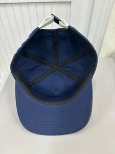 Casquette Snapback OEM Vietnam personnalisée avec logo 2D, marine, 5 panneaux, visière plate, broderie, pour un look décontracté unisexe, avec position du logo. - Product Image 5