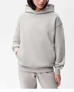 Sweat à capuche léger et confortable pour femme Style unique pour les fêtes d'hiver Shopping et tenue de soirée décontractée - Product Image 4