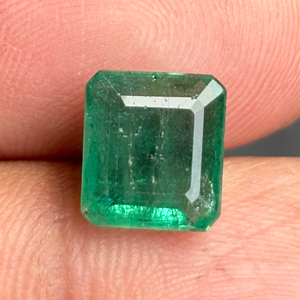 Direct de l'Inde fabricant naturel zambien émeraude coussin taillé poli précieux à facettes vert pierre précieuse pour la fabrication de bijoux - Product Image 1