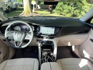 Buick Enclave Coupé AWD 2023 Usado, Volante a la Izquierda, 50001-75000 Millas, 150-200 CV - Product Image 2