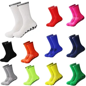 Calcetines de baloncesto de rendimiento unisex Calcetines deportivos de diseñador de equipo personalizado para hombres Precio al por mayor para la temporada de primavera - Product Image 5