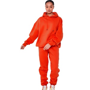 Chándal de gran tamaño pesado GSM de Color rojo para mujer, chándal acolchado a prueba de viento para correr, ropa deportiva, chándal de peso ligero para mujer - Product Image 1