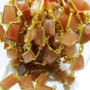 Cadena de eslabones de conector de 10-12mm con corte láser de forma libre de piedra lunar de melocotón natural vendida por pie - Product Image 1