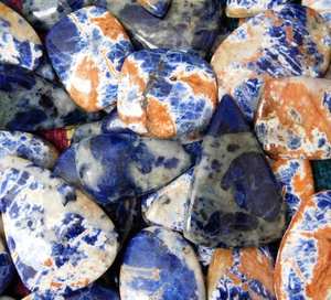 Cabochon sodalite poli pierre précieuse en vrac pierre bleue naturelle pour la fabrication de bijoux - Product Image 1