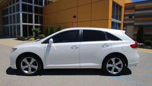 2012 T o y o t a NEW V e n z a SUV à vendre automatique manuel AWD avec sièges en cuir essence/gaz voiture direction à gauche - Product Image 6