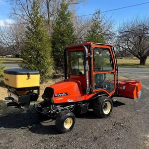 Livraison gratuite Souffleuse à neige Kubota F2690 50 heures Transmission hydrostatique Balai à neige Épandeur de sel Cabine fermée Diesel AWD - Product Image 1