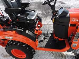 รถตัก BX23S ขนาดเล็ก2023 Kubota พร้อมส่วนประกอบหลักของกระบอกสูบไฮดรอลิก Kubota - Product Image 4