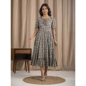 ชุดเดรสผ้าฝ้ายมัลมัลสีเทาพิมพ์ลายบล็อกด้วยมือ สไตล์โบโฮ ออกแบบตามสั่งสำหรับสาวออฟฟิศ คลับโกธิค ไซส์ XS ระบายอากาศได้ดี เอวทรงธรรมชาติ - Product Image 3