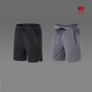 Short taille élastique à séchage rapide avec impression de logo sur le devant pour hommes adultes et enfants-Style High Street - Product Image 1