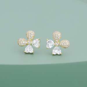 Trendy Party-Ready Stud and <b>Clip</b>-On Earrings Flower-Shaped Alloy and Copper Jewelry for Gift - Product Image 1