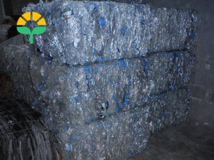 ขวดพลาสติก PET รีไซเคิลเกรดทางการแพทย์ ความแข็งแรงสูง ไหลผ่านได้ดี สีผสม สำหรับขึ้นรูป ขายส่ง - Product Image 4