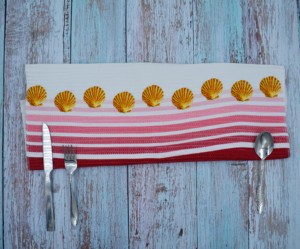 High Quality Quick-Dry and Antimicrobial Rectangle Shape <b>Red</b> Woven Printed Pattern Linen <b>Tea</b> <b>Towel</b> for Home and Kitchen - Product Image 2