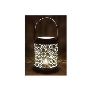 Portavelas de metal rústico con atractivo vintage ideal para crear un ambiente acogedor y cálido en su sala de estar - Product Image 5