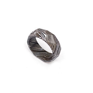 Bague en acier Damas classique Burraq, fabriquée à la main, avec boîte à bague - Cadeau idéal pour papa, mari, petit ami |   Support de personnalisation OEM - Product Image 3