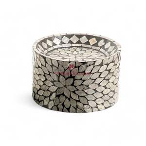 Base para Pastel Hecha a Mano con Madreperla, Artesanía de Concha para Mesa de Postres, de Vietnam - Product Image 3