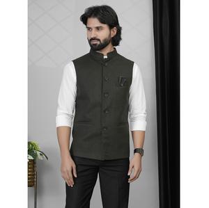 Gilet vert pour homme de qualité export pour mariages, tenue de bureau, réunions d'affaires et uniformes d'entreprise, disponible au meilleur prix - Product Image 1