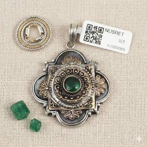 Colgante Constantine de Plata de Ley 925 con Piedra de Zirconia |   Joyería Artesanal Turca de Estilo Bohemio con Forma Cuadrada para Ceremonias Religiosas - Product Image 5