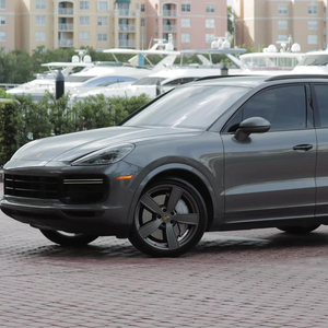 Porsche Cayenne Turbo 2019 Certificado Limpio - Product Image 1