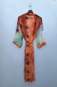 Kimono sari vintage en polyester avec patchs multicolores Robe longue de lune de miel - Product Image 6