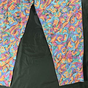 กางเกงจ็อกเกอร์พิมพ์ซับลิเมชันแบบนุ่มพร้อมดีไซน์สีที่เป็นเอกลักษณ์ - Product Image 3