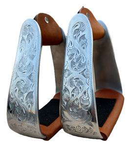 Estribos de Aluminio para Montar a Caballo con Diseño Grabado a Mano, Cuello y Almohadilla Cubiertos en Cuero Genuino, Personalizables, de Lujo y Alta Calidad - Product Image 1