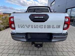 NUEVO 2025 Toyo Hilux DLX BASIC HP199 4 PUERTAS 5 PLAZAS Transmisión MANUAL DIESEL Motor de cuero Mano izquierda - Product Image 6