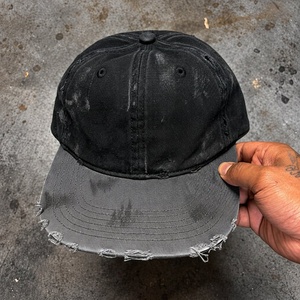 Gorra de Béisbol Negra de Seis Paneles, Estilo Dad Hat, de Algodón Lavado Personalizado, con Borde Deshilachado, Sin Estructura, de Perfil Bajo, para Marcas de Streetwear - Product Image 1