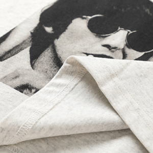 เสื้อยืดสตรีทแวร์อเมริกัน พิมพ์ลายวงดนตรีดัง คอเล็ก แขนสั้น สไตล์วินเทจ ใส่ได้ทุกวัน แฟชั่นท็อป สำหรับผู้ชายและผู้หญิง - Product Image 5