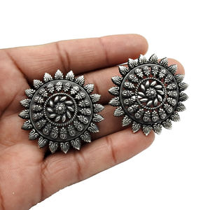 ดูวินเทจ 925 เงินสเตอร์ลิงออกซิไดซ์ Artisan ดูต่างหูชาติพันธุ์ล่าสุดการออกแบบอินเทรนด์เครื่องประดับทําด้วยมือขายส่งซัพพลายเออร์ - Product Image 3