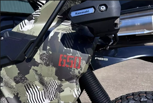 Moto tout-terrain KAWASAKI KLR650 Adventure Cypher Camo Beige à vendre - Product Image 2